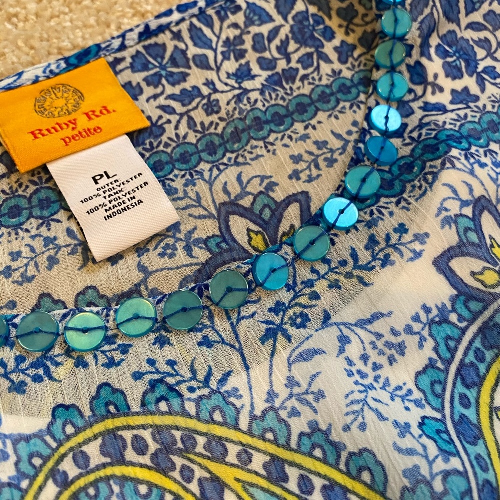 New with tags-Ruby Red Blouse w/ camisole-Size PL